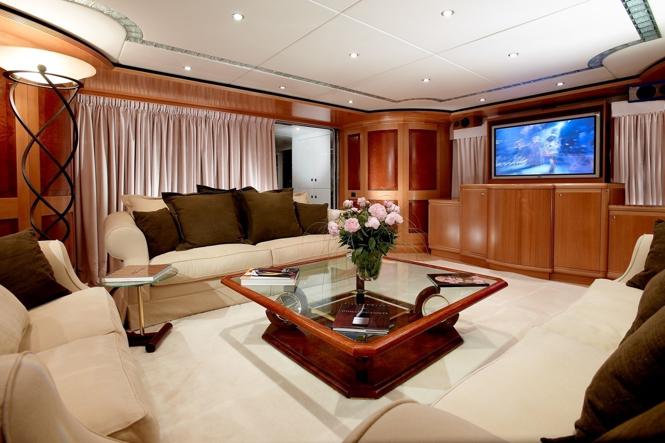 Yacht MAC BREW, Heesen Yachts | CHARTERWORLD Luxury Superyacht Charters